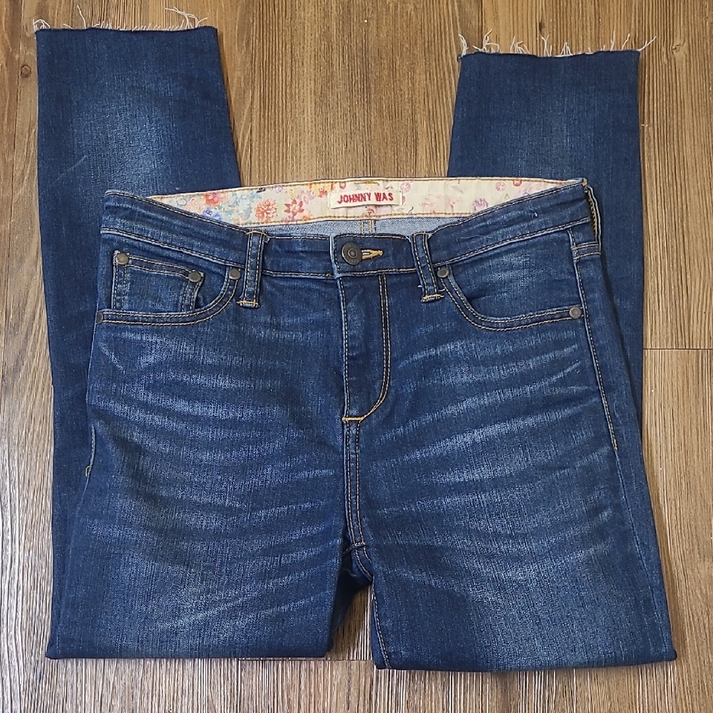 Johnny Was Dark Blue Skinny Jeans used good condition.